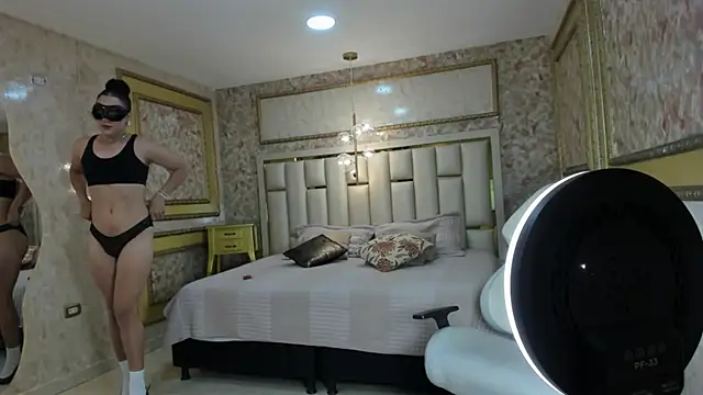 Veronica hottie online show from February 27, 2026, 1:33 pm