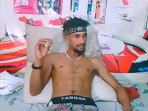 Snapshot of EroticPoison69 chatting on February 13, 2026, 5:42 pm EroticPoison69 online show from February 13, 2026, 5:42 pm