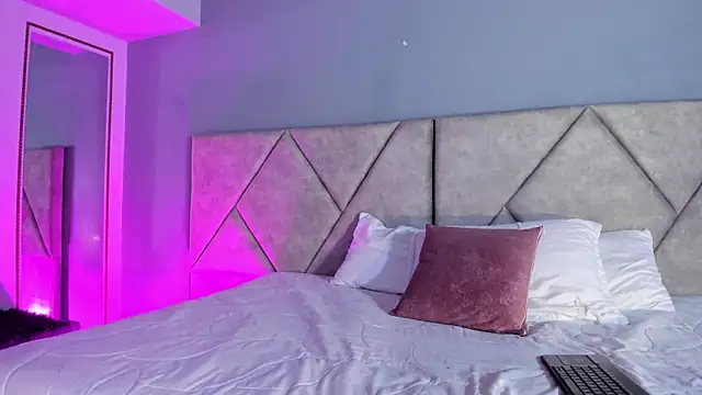 KaattyDoll online show from March 5, 2026, 8:38 pm