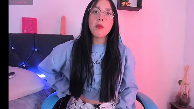  Mia kiss  online show from April 7, 2026, 11:59 pm