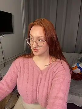 Snapshot of SpicyFox_ chatting on July 8, 2026, 3:27 pm SpicyFox online show from July 8, 2026, 3:27 pm