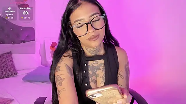 Snapshot of Aisha_Haddad chatting on February 14, 2026, 2:03 pm Aisha Haddad online show from February 14, 2026, 2:03 pm