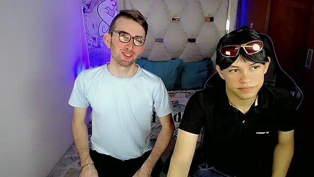 Snapshot of Top_and_bottom chatting on February 16, 2026, 8:16 pm Top and bottom online show from February 16, 2026, 8:16 pm