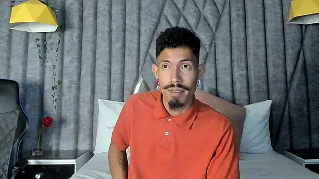 Snapshot of NoaahTylor chatting on February 22, 2026, 8:07 pm NoaahTylor online show from February 22, 2026, 8:07 pm