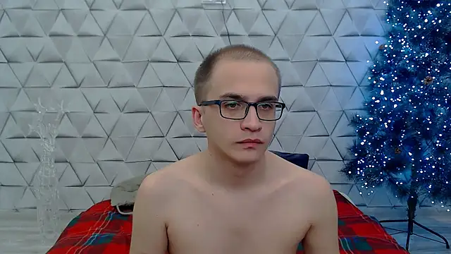 Pure Aura online show from February 26, 2026, 9:25 pm