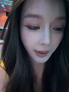 Snapshot of BBi-0329 chatting on June 4, 2026, 12:33 pm BBi-0329 online show from June 4, 2026, 12:33 pm
