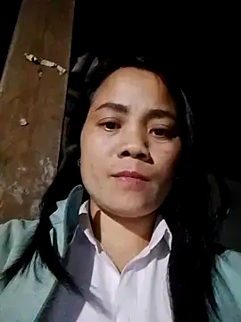 Snapshot of molly-xx chatting on February 12, 2026, 10:43 am molly-xx online show from February 12, 2026, 10:43 am