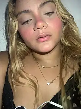 ayla0881 online show from February 15, 2026, 10:50 pm