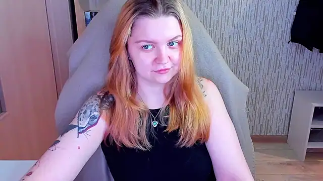 AnitaXVine online show from February 24, 2026, 5:44 pm