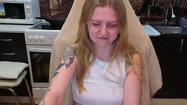 AnitaXVine online show from July 25, 2026, 7:11 pm