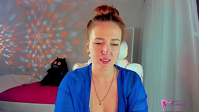 she wolf online show from April 1, 2026, 2:03 pm