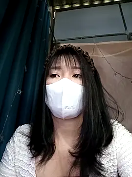 Girl-crazy1 online show from April 18, 2026, 4:27 am