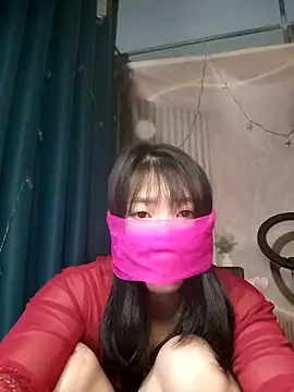 Girl-crazy1 online show from April 19, 2026, 3:33 pm