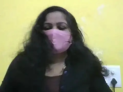 anu-reddyy online show from May 6, 2026, 4:19 am