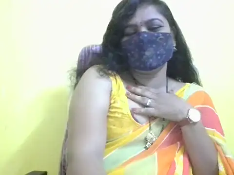 anu-reddyy online show from May 8, 2026, 5:02 am