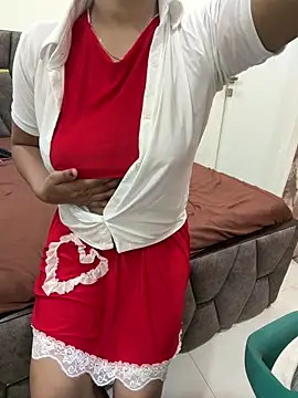 Zoya Hottest online show from February 11, 2026, 11:48 am