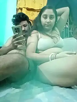 Desiyoungcouple15 online show from February 21, 2026, 5:58 pm