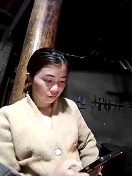 lovely-742 online show from March 4, 2026, 4:07 am