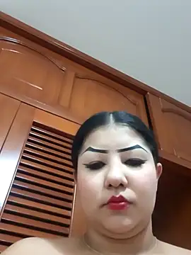 Snapshot of MadelynSmit_ chatting on February 24, 2026, 11:08 am MadelynSmit online show from February 24, 2026, 11:08 am