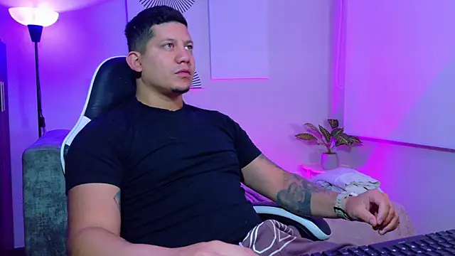  robertobaggioo online show from July 25, 2026, 12:25 pm