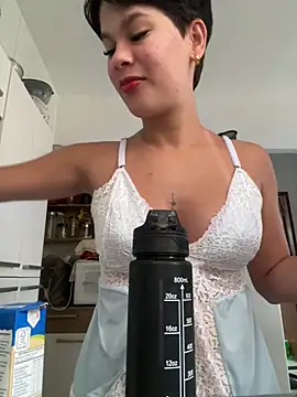 LissPerolaa online show from July 2, 2026, 10:54 am