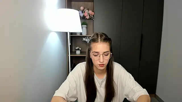 Snapshot of ClarineCasebolt chatting on February 12, 2026, 3:12 am ClarineCasebolt online show from February 12, 2026, 3:12 am