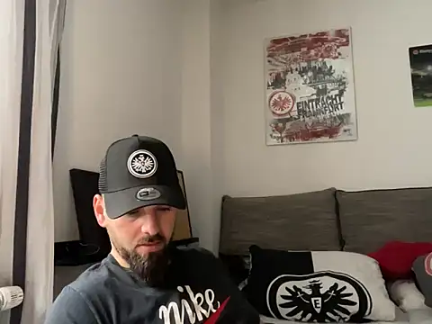 Snapshot of xxxsharkexxx chatting on February 18, 2026, 8:32 am xxxsharkexxx online show from February 18, 2026, 8:32 am