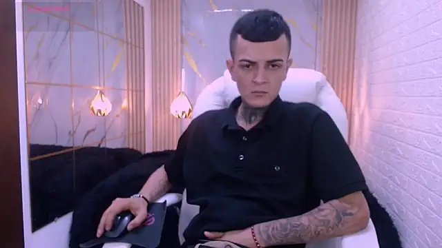 Snapshot of benjamin_anthony chatting on February 20, 2026, 1:11 pm benjamin anthony online show from February 20, 2026, 1:11 pm