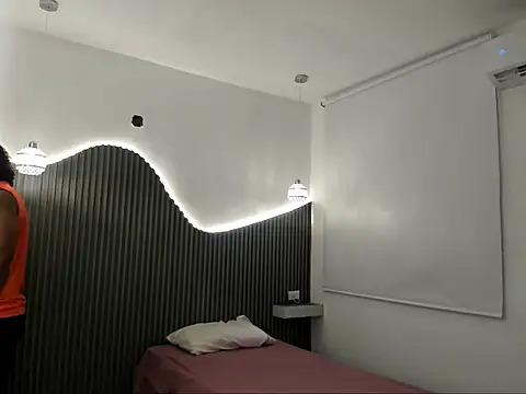 alexj black  online show from April 23, 2026, 12:15 pm