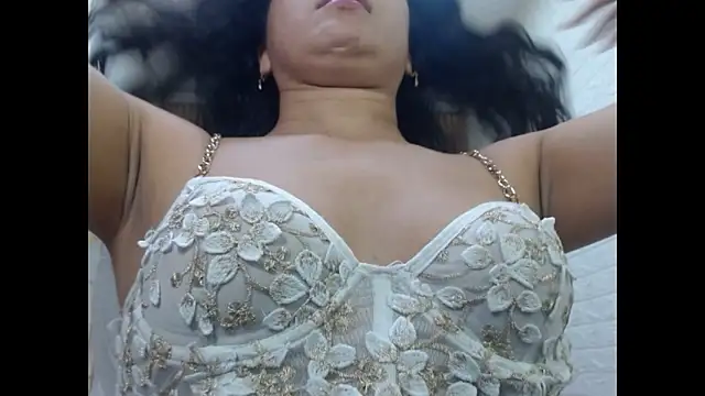 vanessa f online show from June 13, 2026, 7:01 pm