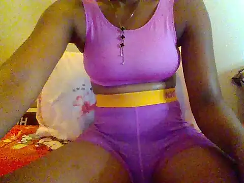 Lunateddy online show from February 21, 2026, 7:48 pm