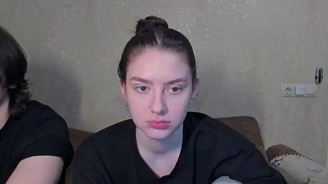 Snapshot of love_lina_muuur chatting on February 23, 2026, 3:31 pm love lina muuur online show from February 23, 2026, 3:31 pm