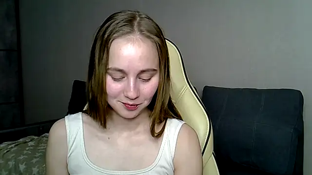 Snapshot of christimontero chatting on February 19, 2026, 6:20 am christimontero online show from February 19, 2026, 6:20 am