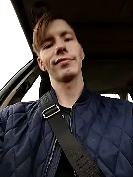 Erick Wilson online show from November 1, 2025, 8:38 am