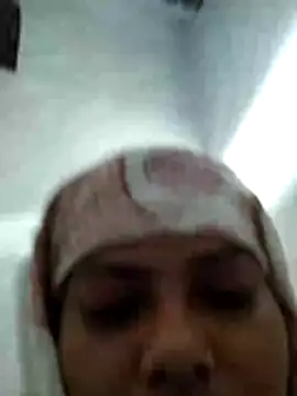 Snapshot of Anushka_Singh0 chatting on June 25, 2026, 1:27 am Anushka Singh0 online show from June 25, 2026, 1:27 am