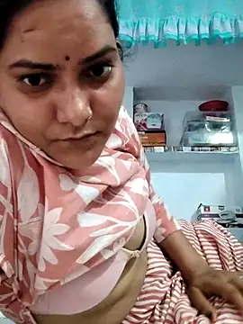Snapshot of Anushka_Singh0 chatting on July 9, 2026, 12:53 pm Anushka Singh0 online show from July 9, 2026, 12:53 pm