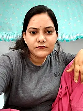 Snapshot of Anushka_Singh0 chatting on July 12, 2026, 4:25 am Anushka Singh0 online show from July 12, 2026, 4:25 am