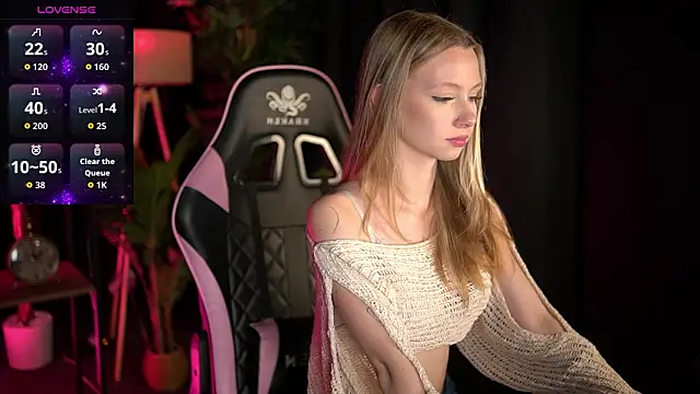 SweetDaisy me online show from March 18, 2026, 3:15 pm