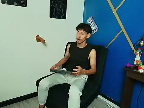 skinny jean  online show from March 24, 2026, 8:58 pm