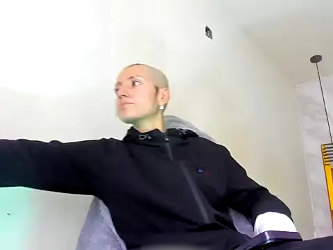 Snapshot of Fieramadame chatting on March 22, 2026, 12:52 pm Fieramadame online show from March 22, 2026, 12:52 pm