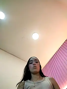 LolaWhite online show from March 18, 2026, 7:33 am