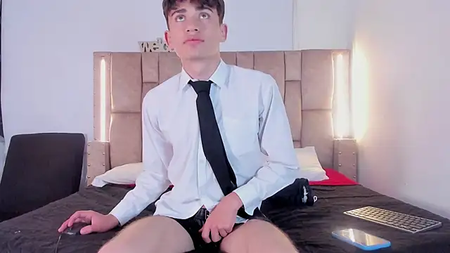 Noir Sebas online show from March 27, 2026, 3:56 am