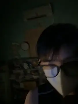 Minhnguyen2482 online show from April 20, 2026, 5:16 pm