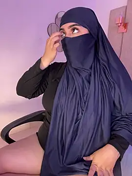 rashaaa  online show from February 14, 2026, 6:59 pm