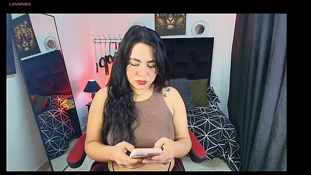 Liu wen  online show from March 17, 2026, 12:30 pm