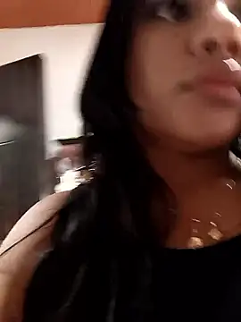 ValeriaVilla2 online show from February 15, 2026, 7:21 pm