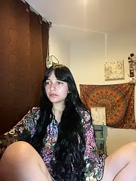 Snapshot of Abril_Thompson221 chatting on May 31, 2026, 12:30 am Abril Thompson221 online show from May 31, 2026, 12:30 am