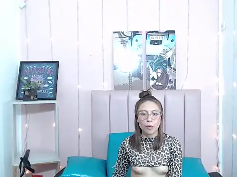 Snapshot of casandraroberthrs707 chatting on February 26, 2026, 8:19 pm casandraroberthrs707 online show from February 26, 2026, 8:19 pm