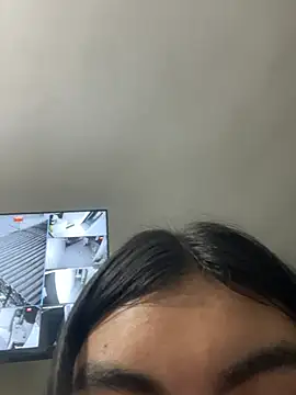 eimmy  skinny online show from March 27, 2026, 7:25 am