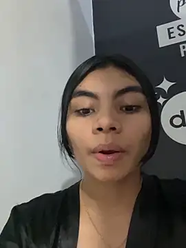 eimmy  skinny online show from May 15, 2026, 11:01 pm